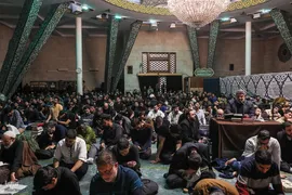 مراسم اعمال ام داوود در مسجد دانشگاه تهران