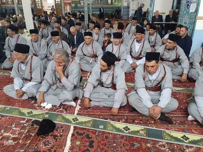 حضور سبزپوشان انتظامی در نماز جمعه اهر و گرامیداشت هفته انتظامی