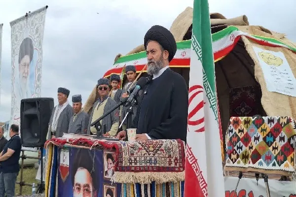 حراست از مرز‌ها و تولید ملی با ارتقای جایگاه عشایر + عکس
