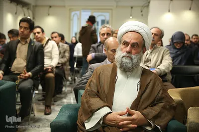 حجت الاسلام والمسلمین محمد نقدی، رئیس مرکز ترجمان وحی در مراسم رونمایی از قرآن زعفرانی