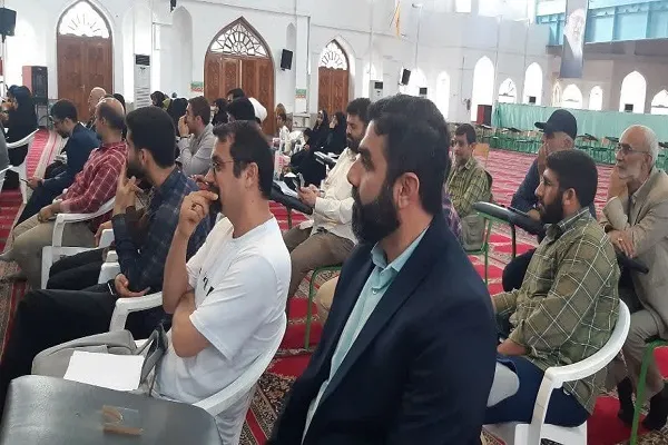 نشست امام جمعه آمل با مسئولان مواکب جشن  عید غدیر
