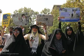 راهپیمایی نمازگزاران درمحکومیت جنایات آل‌سعود