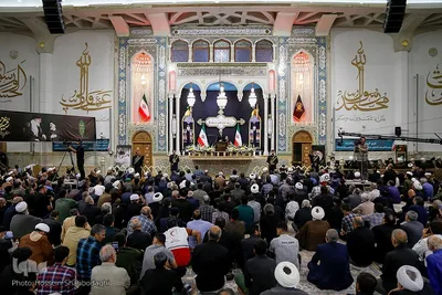Trauerakt zum Gedenken an Märtyrer Ayatollah Raisi und seine Gefährte