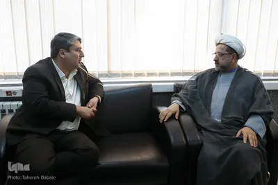 بازدید حجت الاسلام مهدی شیخ، عضو کمیسیون فرهنگی مجلس از ایکنا