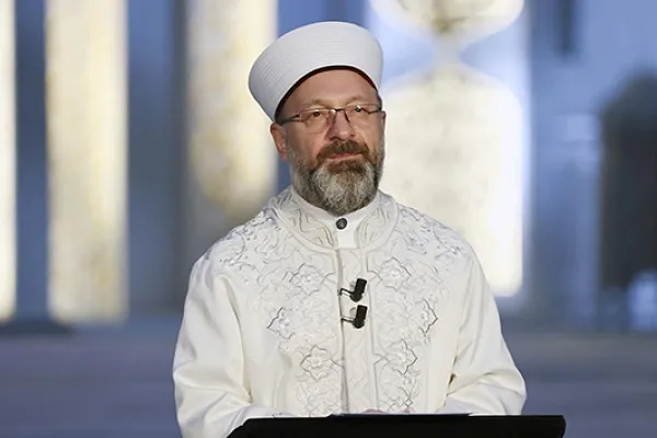 Erbaş: Hac, ümmet bilincinin dünyaya bir ilanıdır