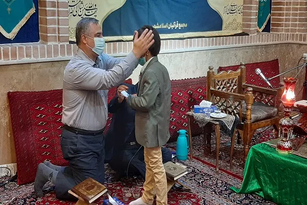 تقلید از تلاوتِ قدما را ضعف تلقی نکنیم؛ آهنگ‌سازی در توان هر کسی نیست + عکس و صوت