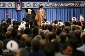 دیدار مسئولان نظام و سفرای کشورهای اسلامی با رهبر انقلاب