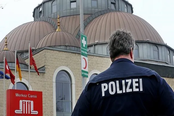 Alman Müslüman cemaatinin güvenliğini artırmak için yeni önlemler alınıyor