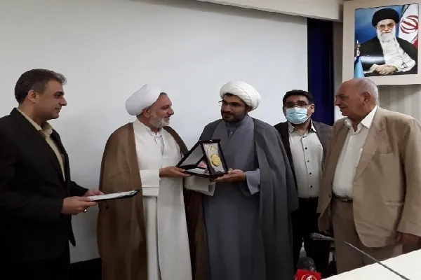 اهدای مدال جوانمردی و پهلوانی کشور به قاضی فداکار کرمانی