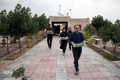 گل‌کاری قبور شهدای ارامنه در اهواز