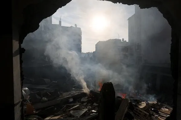 Filistinli gazeteci: İsrail, Gazze'deki yayınımı durdurmak için evimi bombaladı