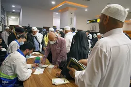 ورود نخستین گروه زائران حج تمتع ۱۴۰۵ جنوب کشور به شیراز