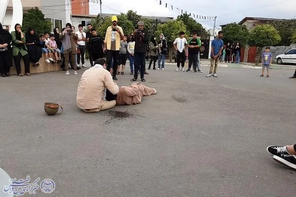 آیین افتتاح بخش ملی تئاتر خیابانی ششمین اشکواره فرهنگی ـ هنری حسینی در ایزدشهر