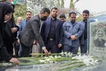 ادای احترام خبرنگاران شیراز به مقام شامخ شهدا