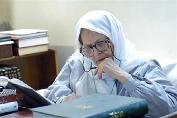 فراخوان طرح فیلمنامه دانشجویی برای مستند زندگی بانو طاهره صفارزاده