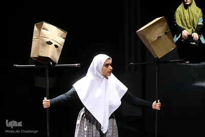 نمایش عاشورایی "پشت دیوار عمارت"