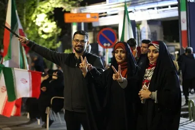 اجتماع دانشگاهیان دانشگاه تبریز در حمایت از آرمان‌های انقلاب