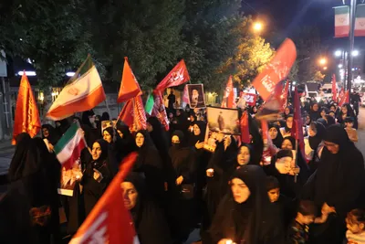 دسته عزاداری بانوان ملایری در شام غریبان قائدشهید امت