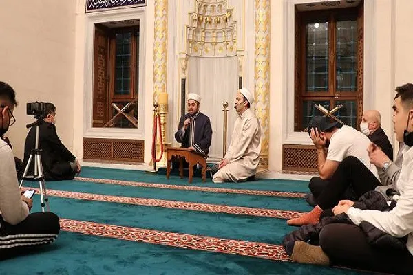 Tokyo Camii'nde Mevlid Kandili idrak edildi