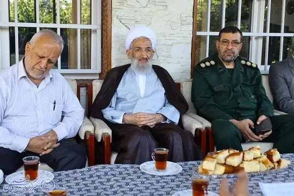 دیدار نماینده ولی فقیه در مازندران با فرماندهان و جانبازان دفاع مقدس