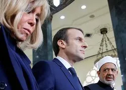 Macron lance un appel au « dialogue entre les religions »