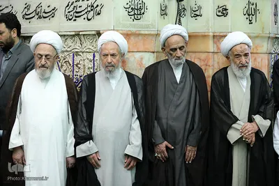 غبارروبی مضجع مطهر حضرت امام رضا (ع) با حضور رهبر انقلاب
