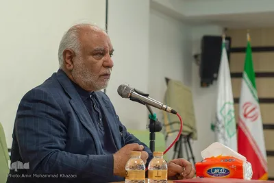 رونمایی کتاب«معمار حرم»