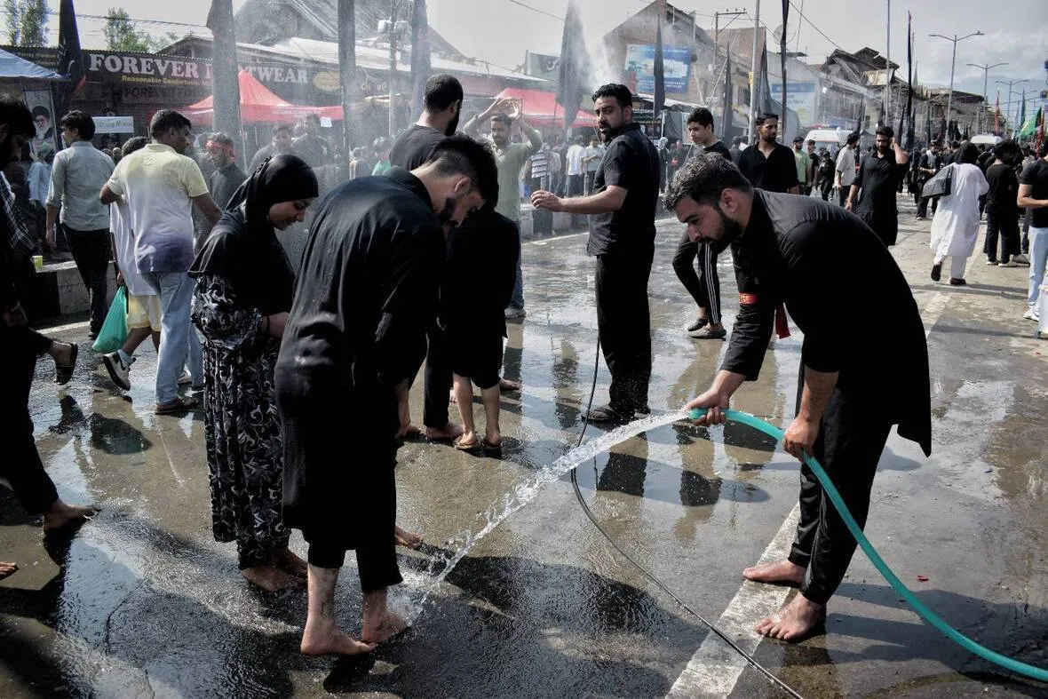  د کشمیر مومن مسلمانان د حضرت امام حسین (ع) په ویر او غم کې(انځوریز راپور)