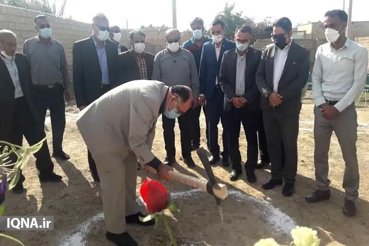 آیین کلنگ‌زنی ساخت ۳۵۰ واحد مسکونی در گناوه