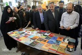 کتابگردی احمد مسجد جامعی