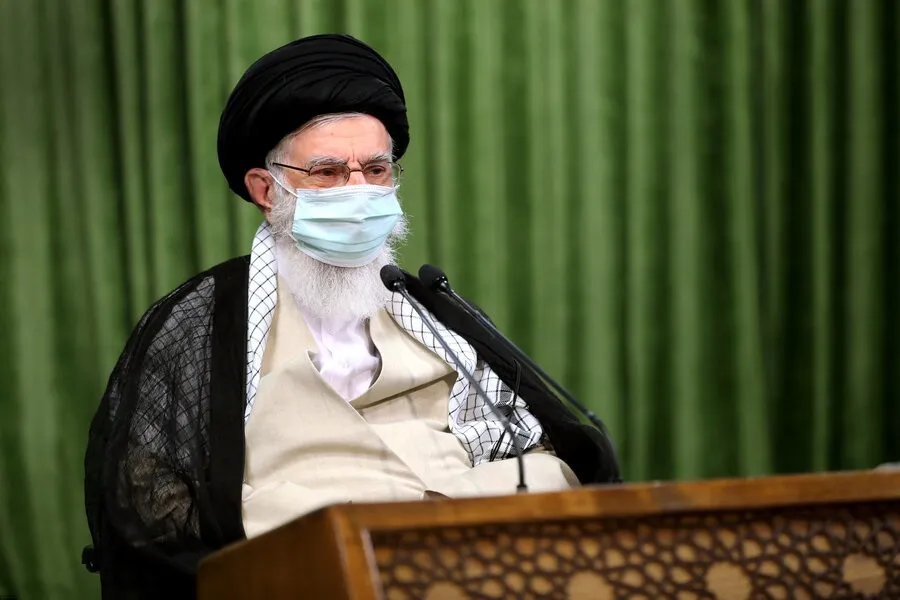 سخنرانی رهبر معظم انقلاب در سالروز قیام 19 دی مردم قم