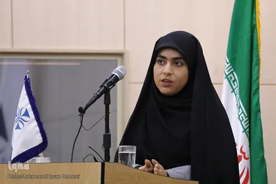 نشست صمیمی دانشجویان با استاندار همدان
