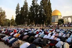 25.000 Palästinenser verrichten Freitagsgebet in der Al-Aqsa-Moschee