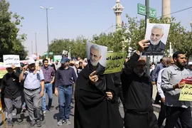 راهپیمایی مردم اصفهان در محکومیت اغتشاشات و توهین به مقدسات