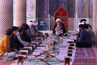 مراسم جزءخوانی و تفسیرآیات قرآنی در مسجد نصیرالملک‎‎