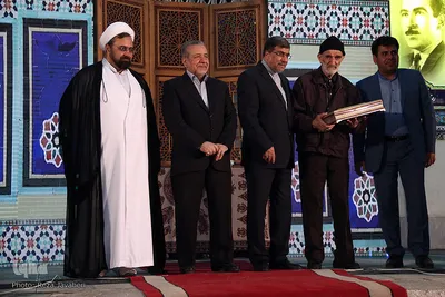 رونمایی از کتاب تاریخچه هنرستان هنرهای زیبا