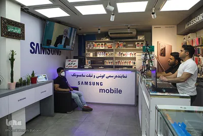 دومین مناظره تلویزیونی نامزدهای سیزدهمین دوره انتخابات ریاست جمهوری با موضوعات فرهنگی، اجتماعی و سیاسی با حضور هفت نامزد ریاست جمهوری برگزار شد.
