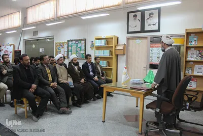 مراسم رونمایی و نقد و بررسی کتاب«مدرسه کلامی قم» - اراک/عکاس:زهرا بهرامی