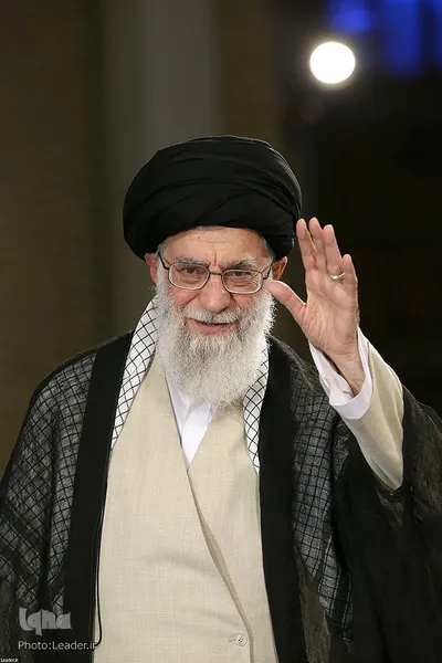 دیدار جمعی از استادان، نخبگان و پژوهشگران دانشگاه‌ها با مقام معظم رهبری