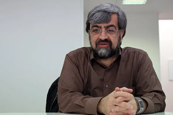 چرا شهید بهشتی نام تفسیر خود را «در مکتب قرآن» گذاشت؟