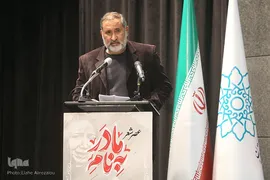 علیرضا قزوه در عصر شعر «به‌نام مادر»
