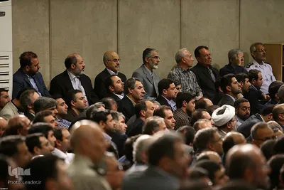 دیدار جمعی از استادان، نخبگان و پژوهشگران دانشگاه‌ها با مقام معظم رهبری