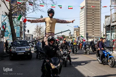 متفاوت ترین راهپیمایی ۲۲ بهمن قرن- نواب