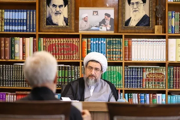 دیدار امام جمعه تبریز با اقشار مردم