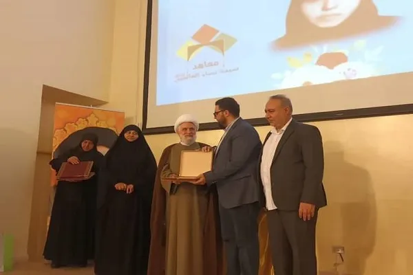 تكريم الفائزات في مسابقة 