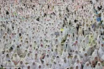 جشن شکوفایی (تکلیف) دانش آموزان دختر تبریز