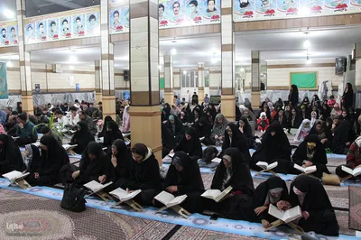 محفل انس با قرآن کریم در مسجد چهارده معصوم علیهم السلام ازناو ملایر
