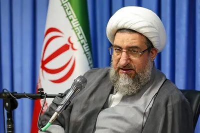 دیدار اعضای کانون‌های فرهنگی و هنری مساجد با امام جمعه تبریز