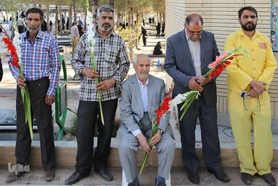 مراسم غبارروبی مزار شهدای بیرجند
