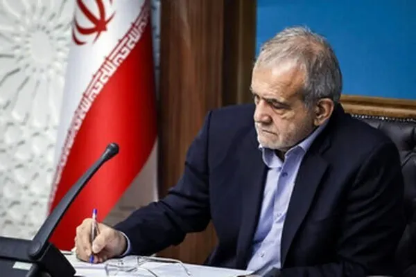 شهید لاریجانی نمونه برجسته‌ از تربیت شدگان مکتب امامین انقلاب و استاد شهید مطهری بود